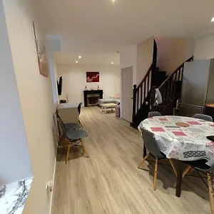 10 Personnes Maison Entiere Villemoirieu